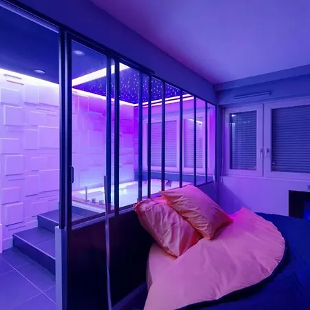 Appartement-jacuzzi / à 800m Du Centre *