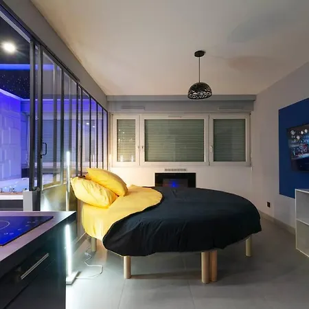 Appartement-jacuzzi / à 800m Du Centre Metz