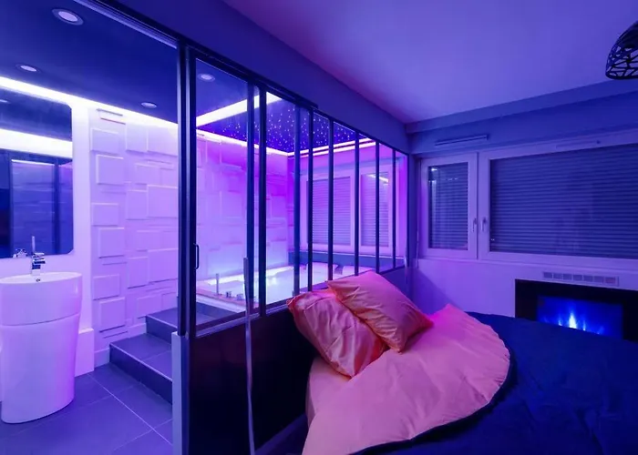 Appartement-jacuzzi / à 800m Du Centre *