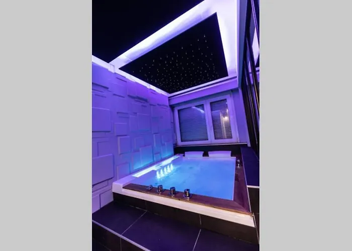 Appartement-jacuzzi / à 800m Du Centre Metz