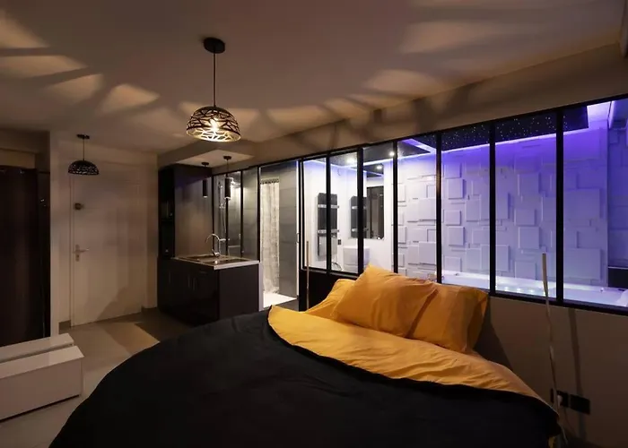 Appartement-jacuzzi / à 800m Du Centre Metz