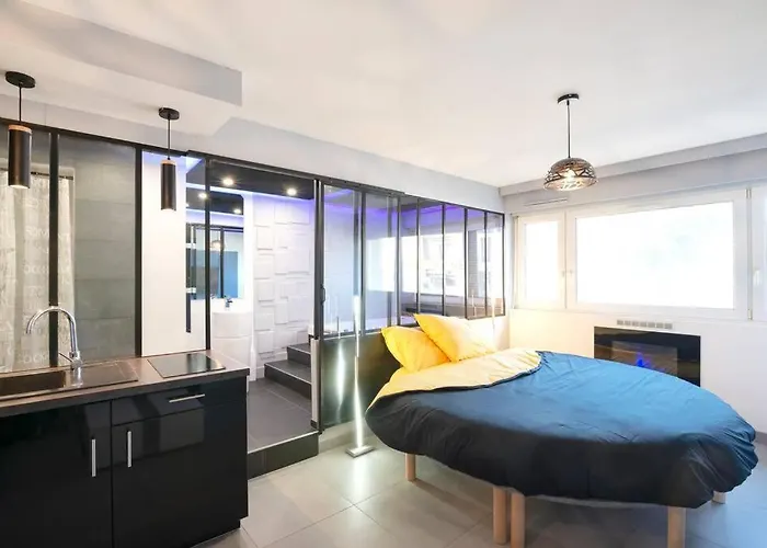 Appartement-jacuzzi / à 800m Du Centre Appartamento Metz