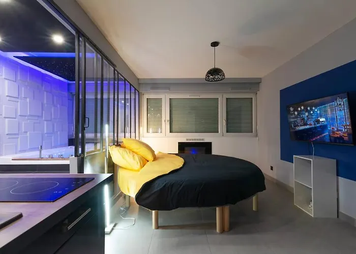 Appartement-jacuzzi / à 800m Du Centre Metz